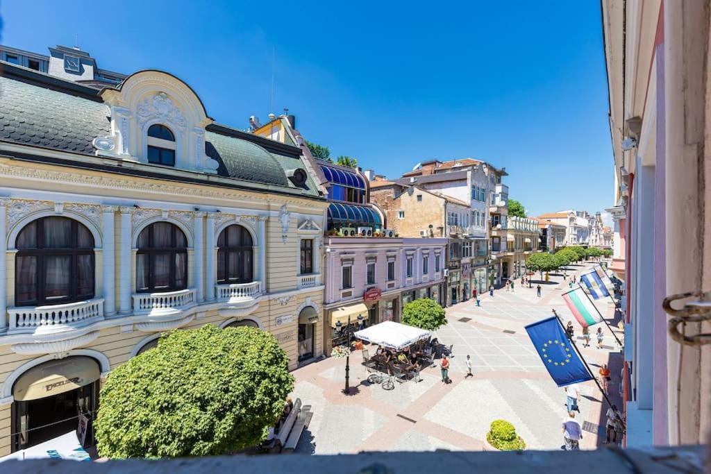 House Of History , Rooms In The Main Street Plovdiv Exteriör bild